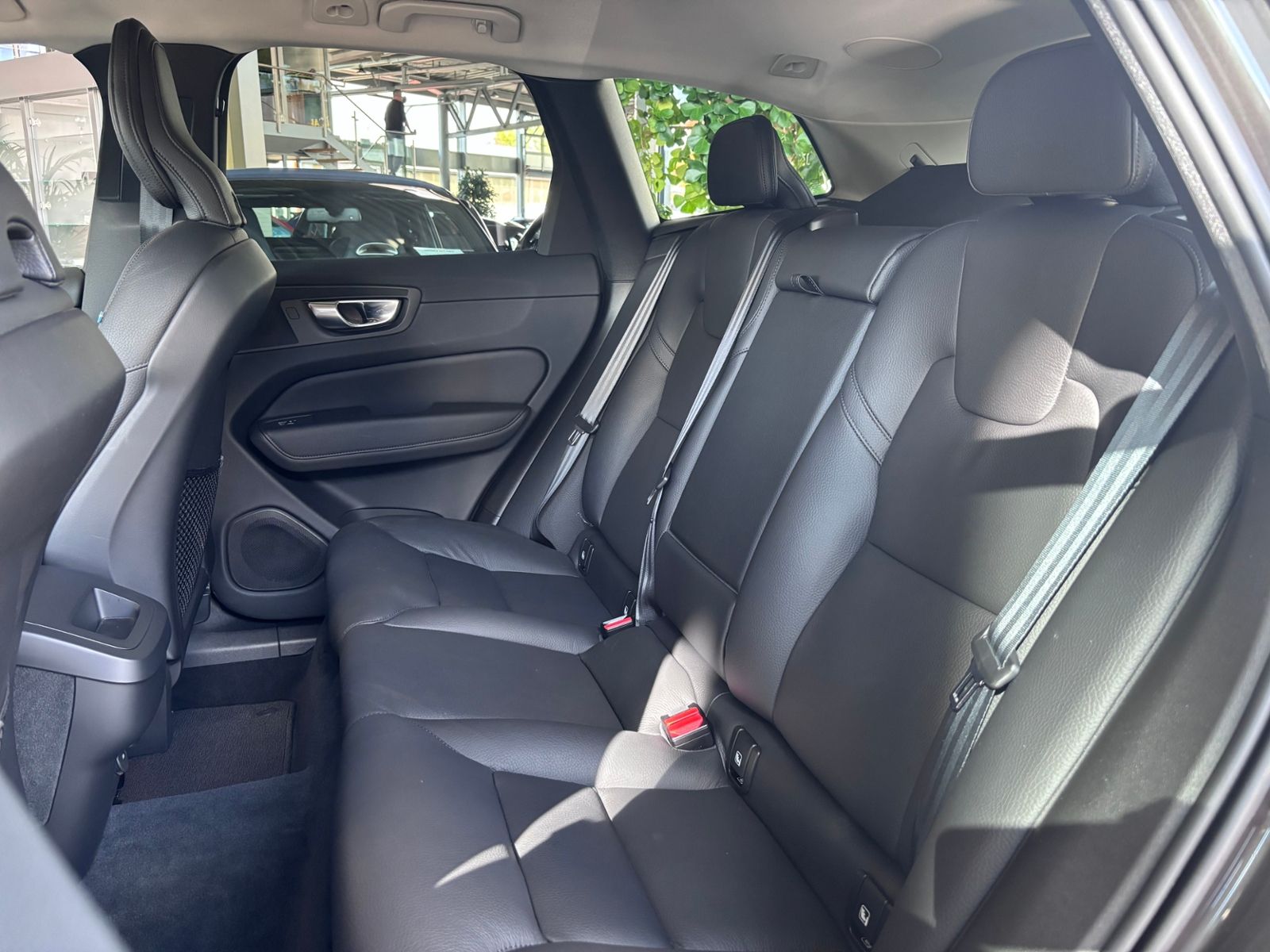 Fahrzeugabbildung Volvo XC60 Inscription AWD AHK H/K ACC MEMORY 20"