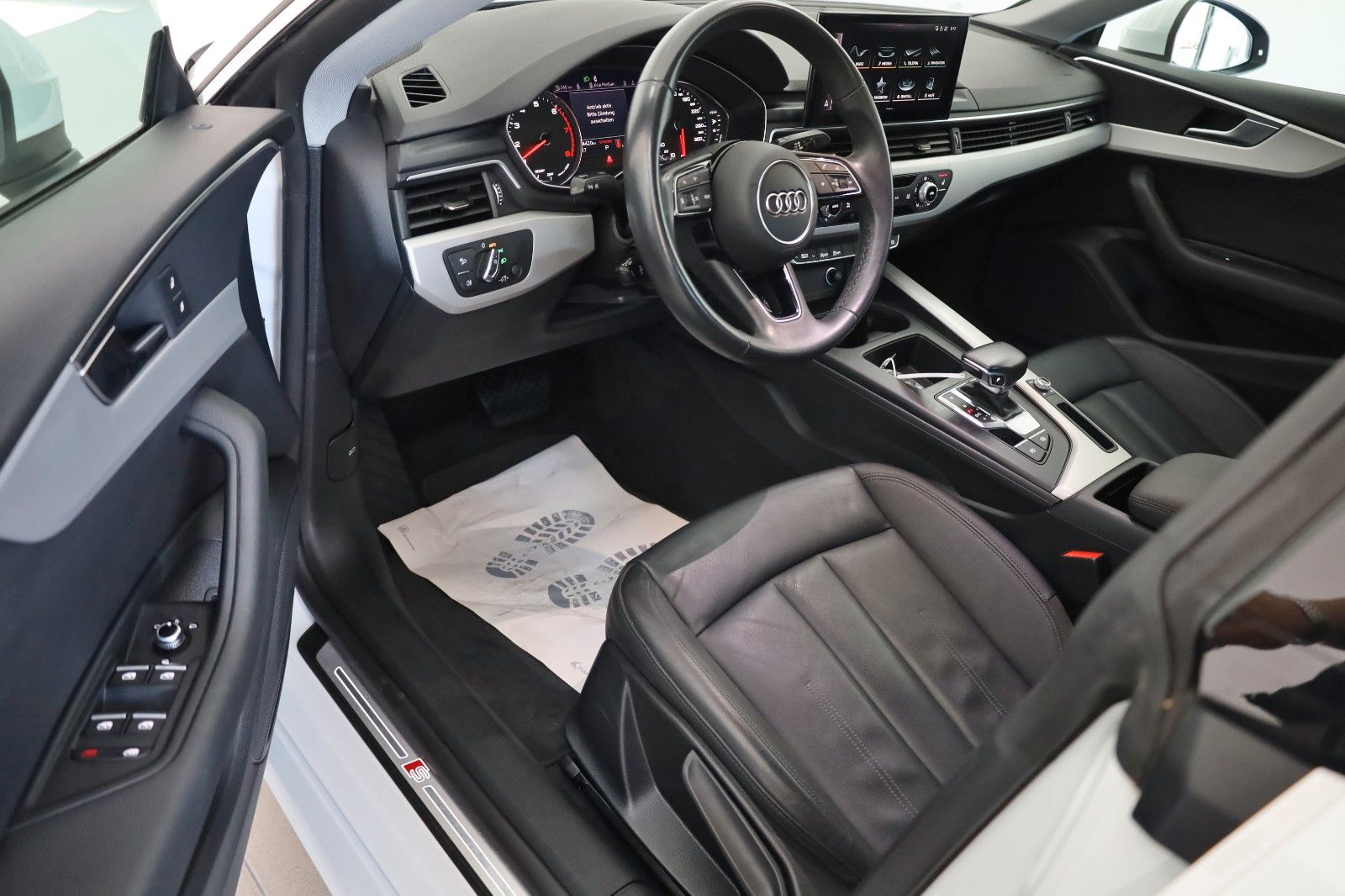 Fahrzeugabbildung Audi A5 Sportback 40 TFSI S line, Leder, Kamera, AHK