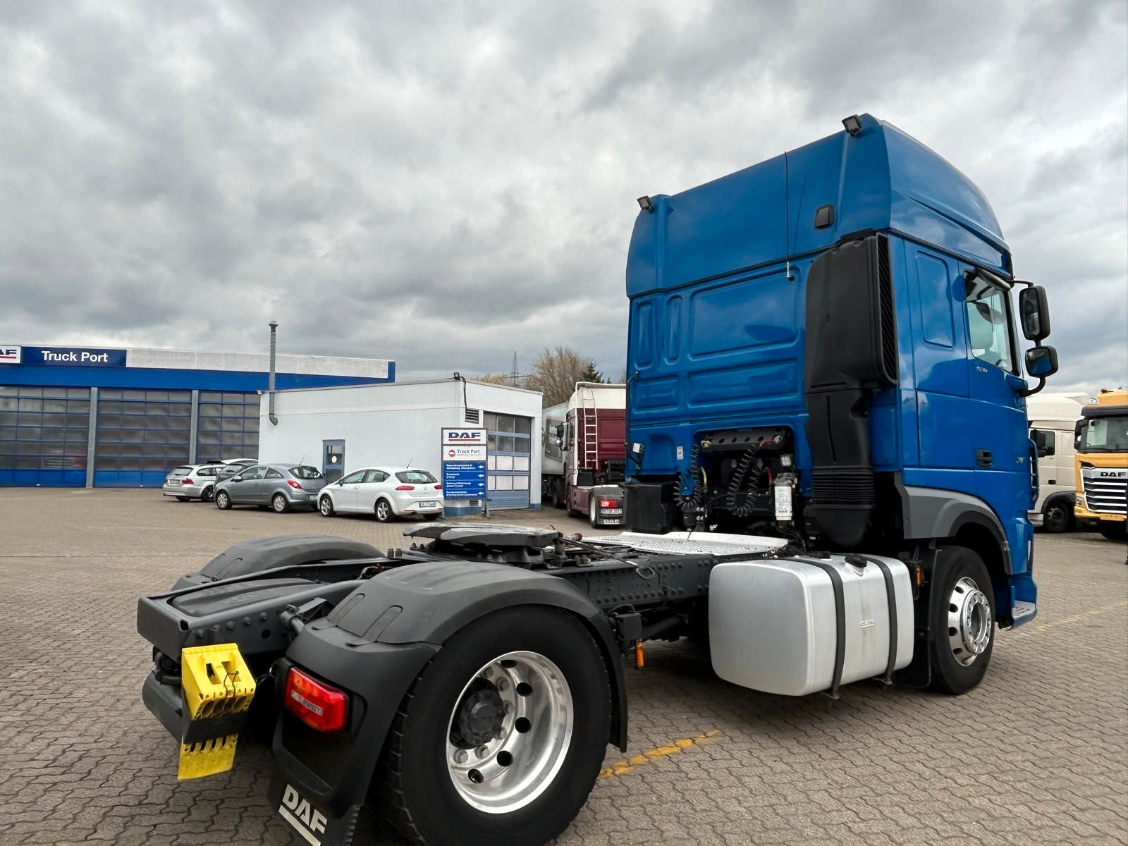 Fahrzeugabbildung DAF XF 530 FT, Intarder, Hydr., Bj.2022