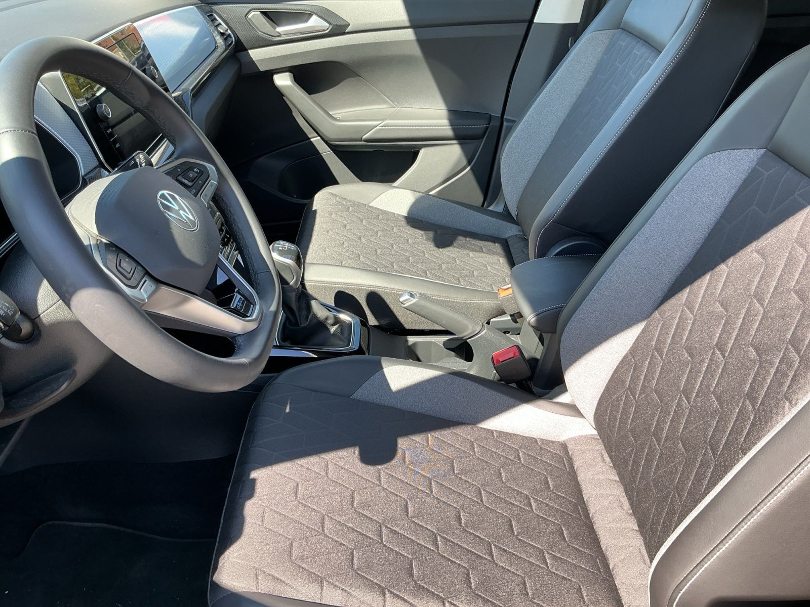 Volkswagen T-Cross - Bild 12