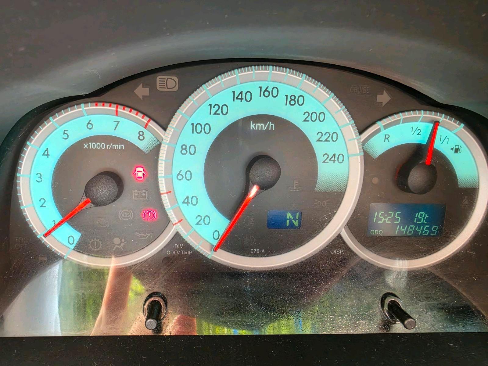 Toyota Corolla Verso 2005 — photo 8