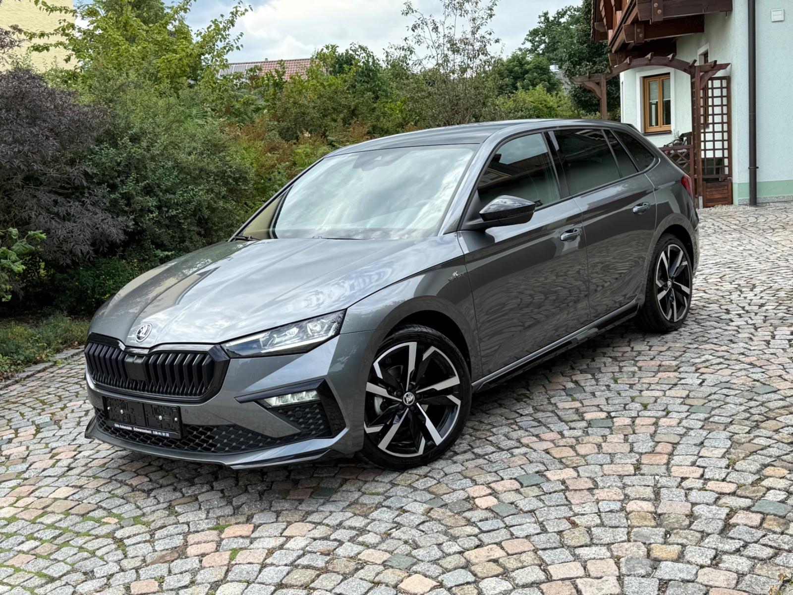 Skoda Scala 1.5 DSG Monte Carlo / Pano / AHK / Matrix