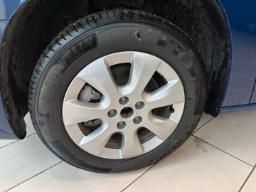 Fotografie 14 des Opel Combo Life Combo-e Life Ultimate Kamera HeadUp Parkpilot