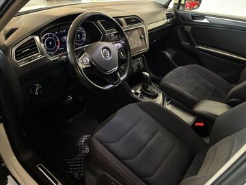 Volkswagen Tiguan - 10