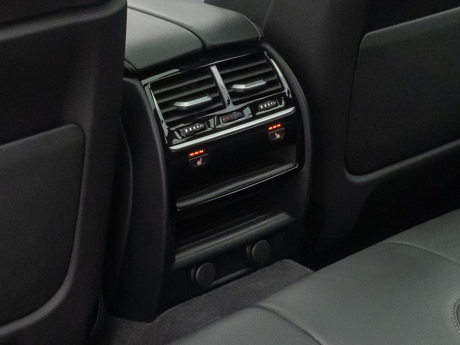 Fahrzeugabbildung BMW 520d Luxury Line 360&deg;DAB Alarm DisplKey Panorama