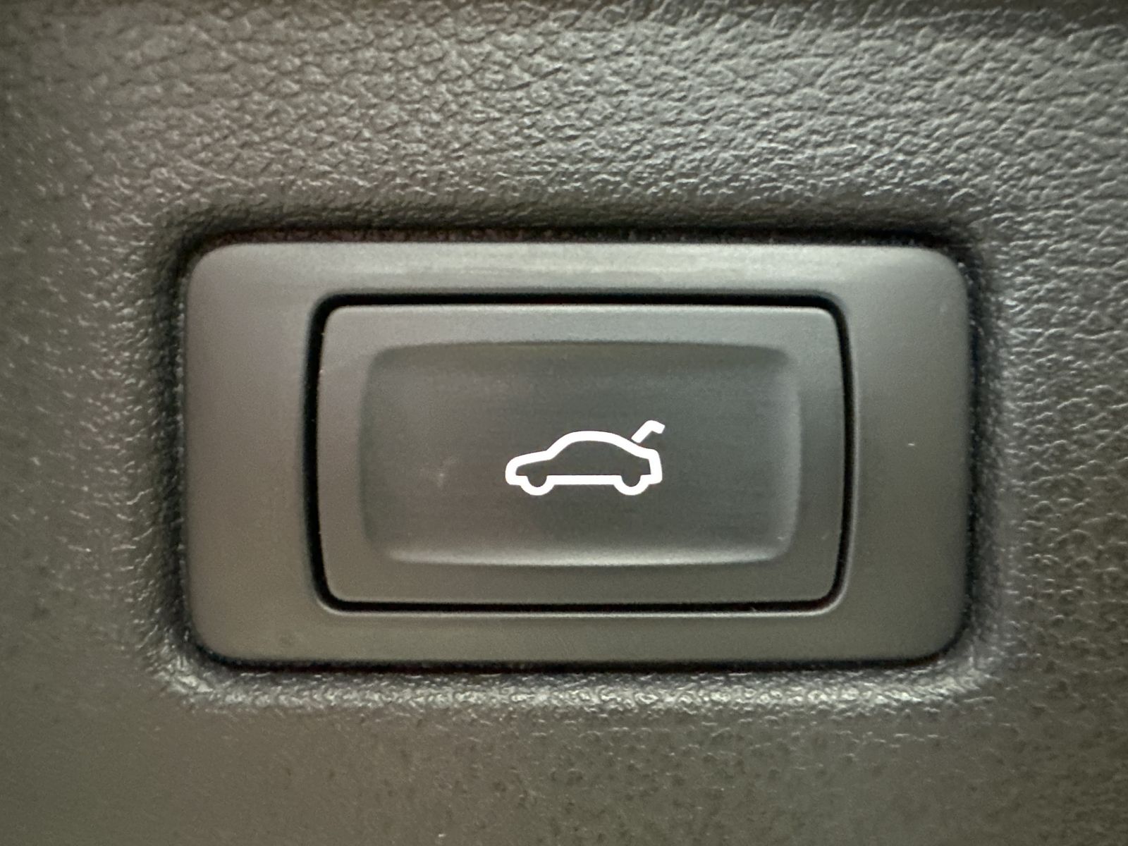 Fahrzeugabbildung Audi A5 SpB 45 TFSI Qu S-Line NAV+LED+19ZO+KAMERA+PP