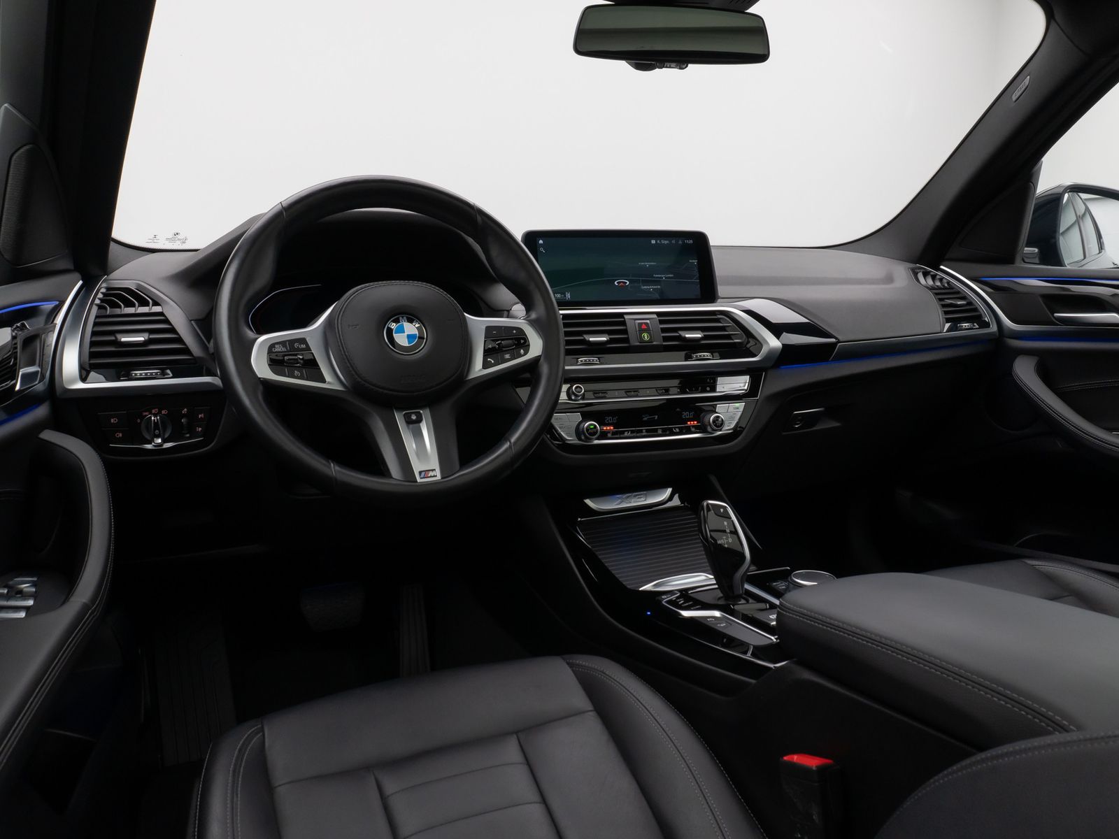 Fahrzeugabbildung BMW X3 xD30i Panorama Kamera DAB HiFi Komfort 20Zoll
