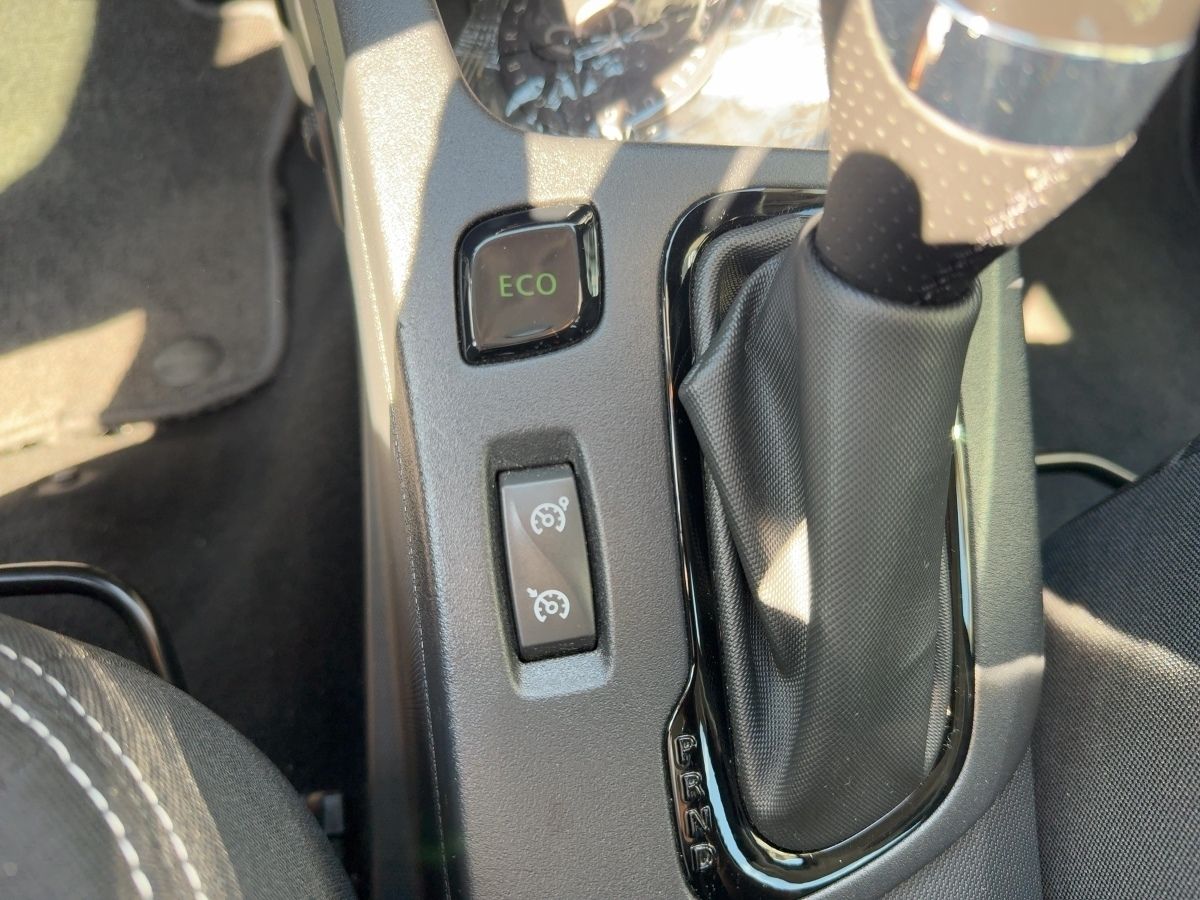 Fahrzeugabbildung Renault ZOE Life R110 Z.E 40 EPH (Batt.-miete)