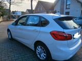 BMW 218i Active Tourer Advantage mit Business Paket - gebrauchte Kleinwagen in Paderborn