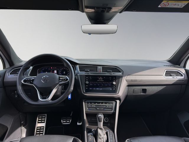 Tiguan 2.0 TDI R-Line DSG ACC FACEL. LED PANO