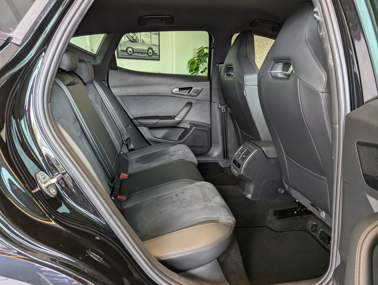 CUPRA Formentor 1.5 eTSI Dynamic / Edge-Paket ACC 18" - Image 16