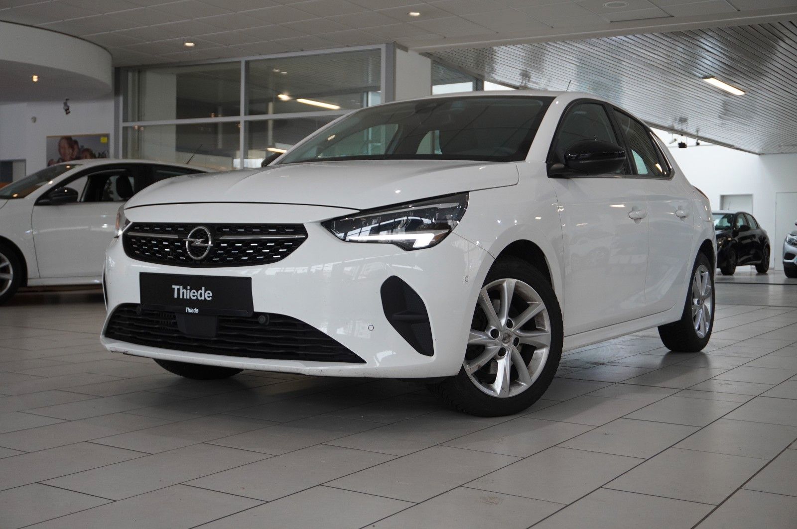 Fahrzeugabbildung Opel Corsa F 1.2T ELEGANCE NAVI/LED/KAMERA/SPORT/DAB+