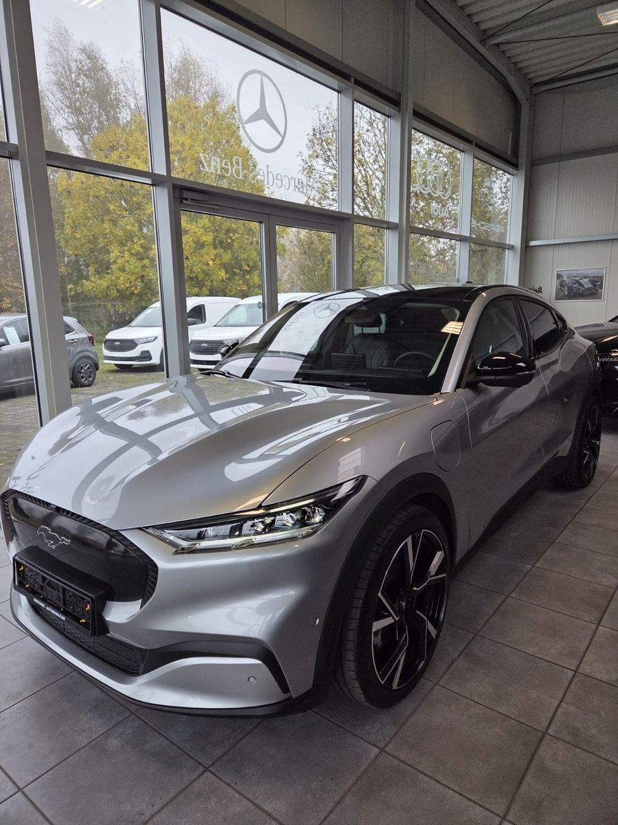 Fahrzeugabbildung Ford Mustang Mach-E Basis