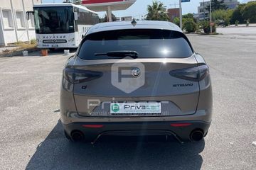 Alfa-Romeo Stelvio - 6