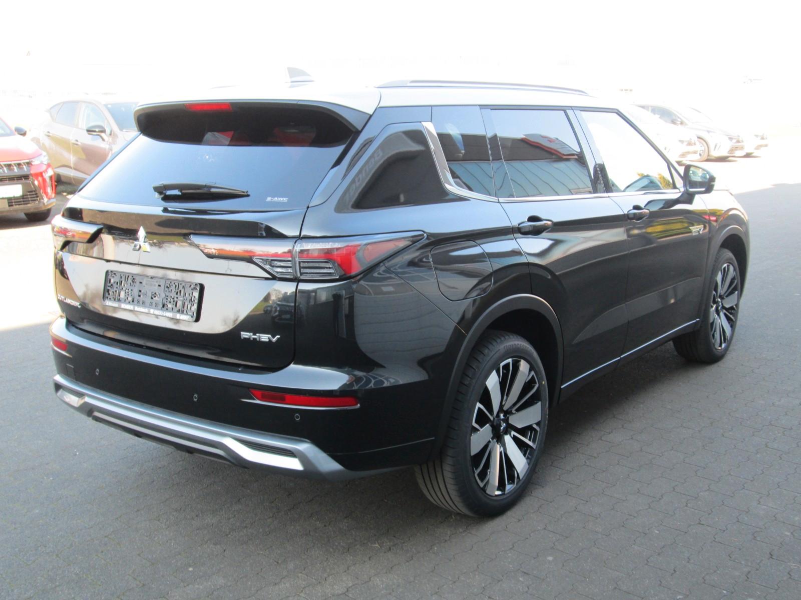 Mitsubishi Outlander 2.4 PHEV  Top Luxury