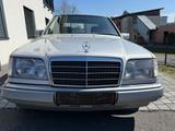 Mercedes-Benz Mercedes E280 - Mercedes-Benz E 280 in Düsseldorf