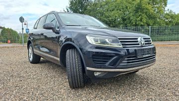 Volkswagen Touareg - 2
