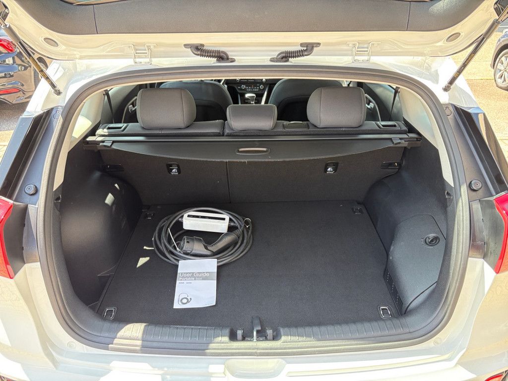 Fahrzeugabbildung Kia Niro 1.6 Plug-in Hybrid Edition 7