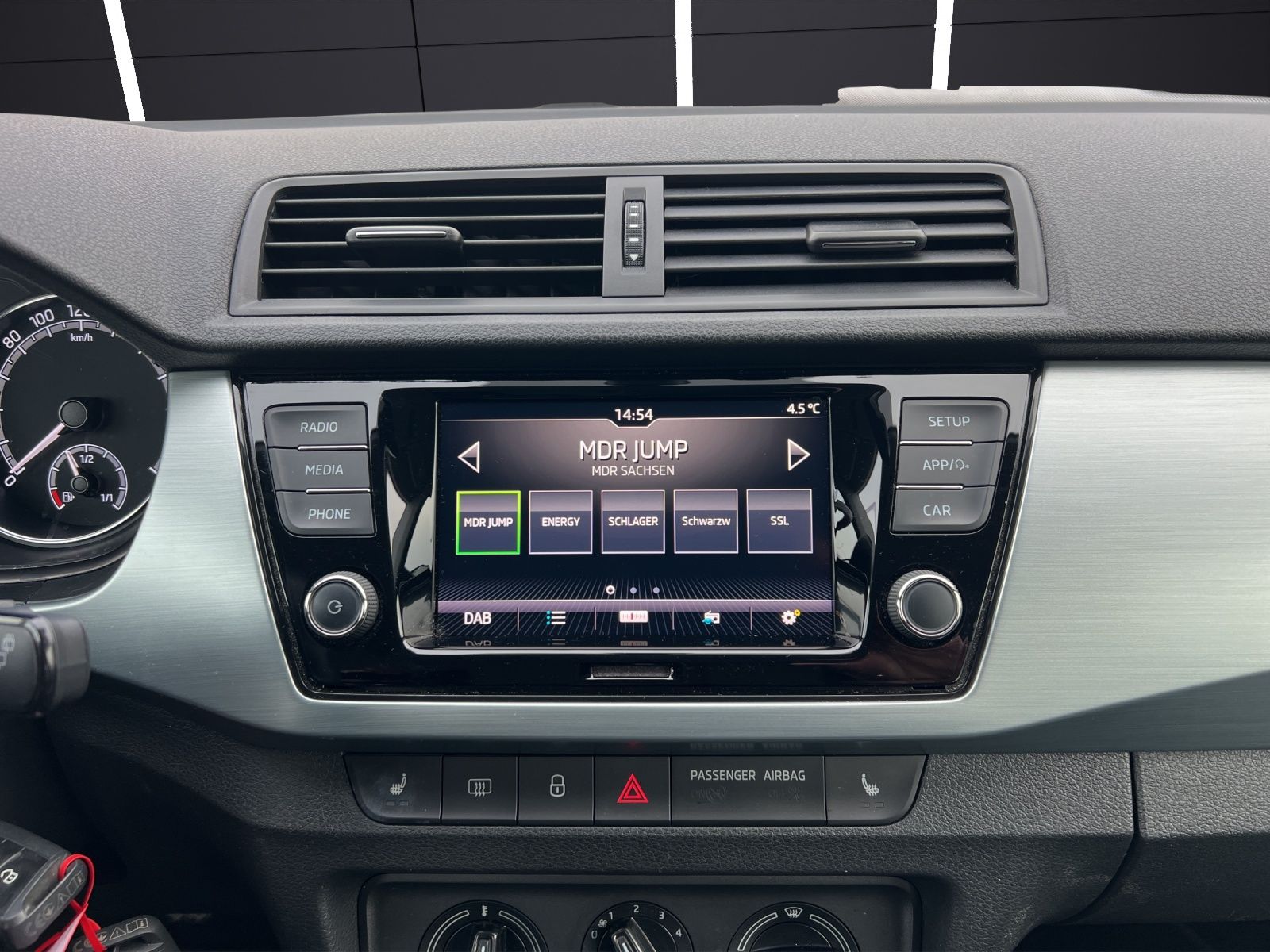 Fahrzeugabbildung SKODA Fabia Combi Ambition TSI SH Kamera DAB Klima