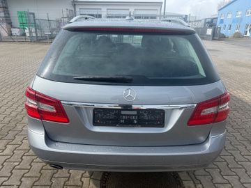 Mercedes E 200 - 9
