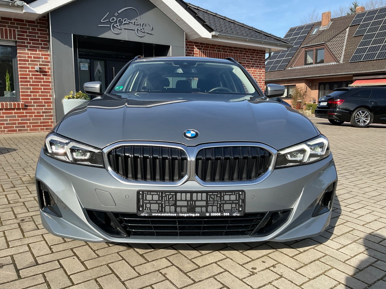 Fahrzeugabbildung BMW 320d xDrive,Touring,Carplay,Sitzheizung,Isofix,