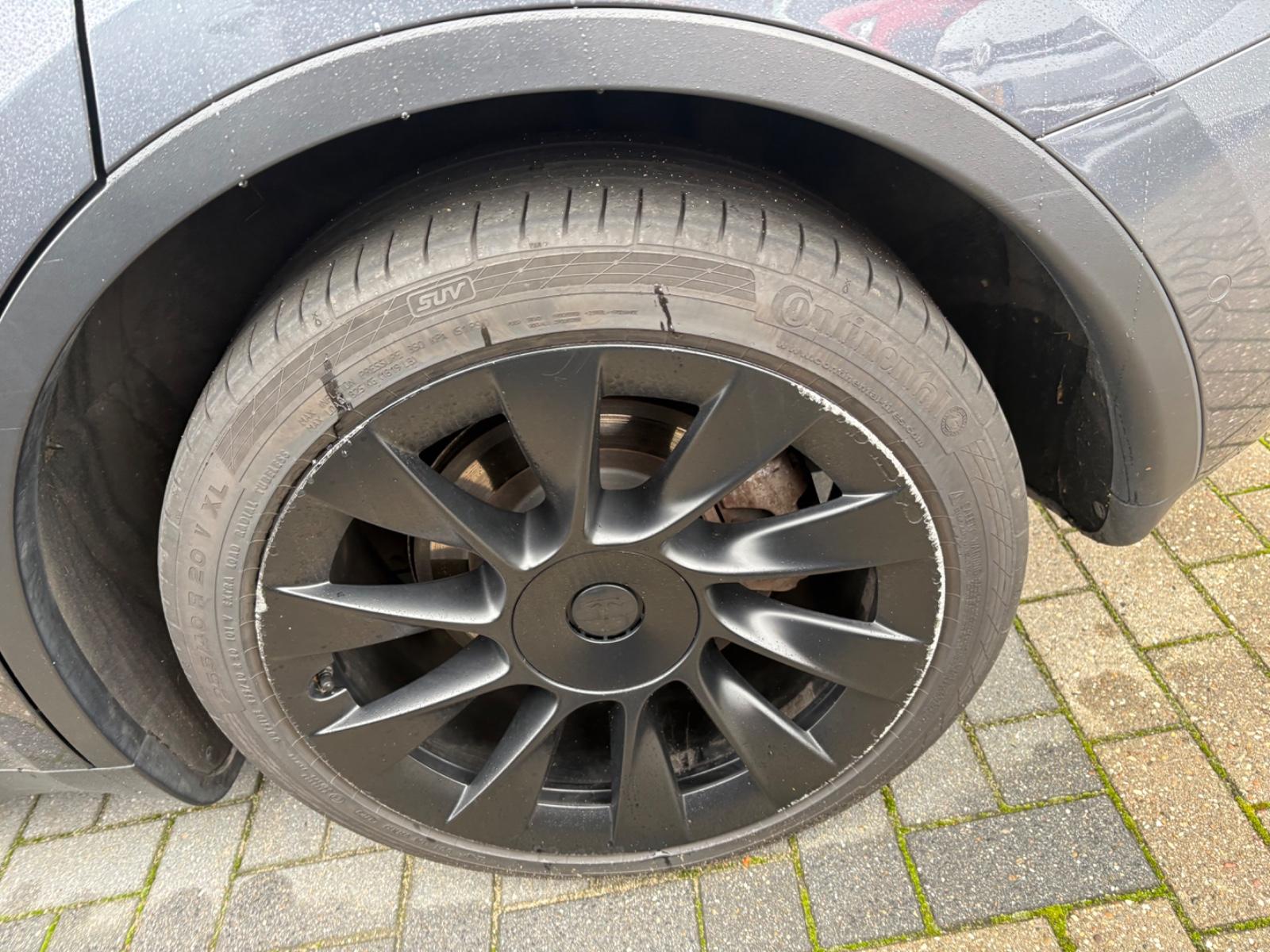 Tesla Model Y Long Range 75kWh 351ch 4x4 - 1 ère main - TVA récupérable - Volant chauffants - HUD - Non fumeur