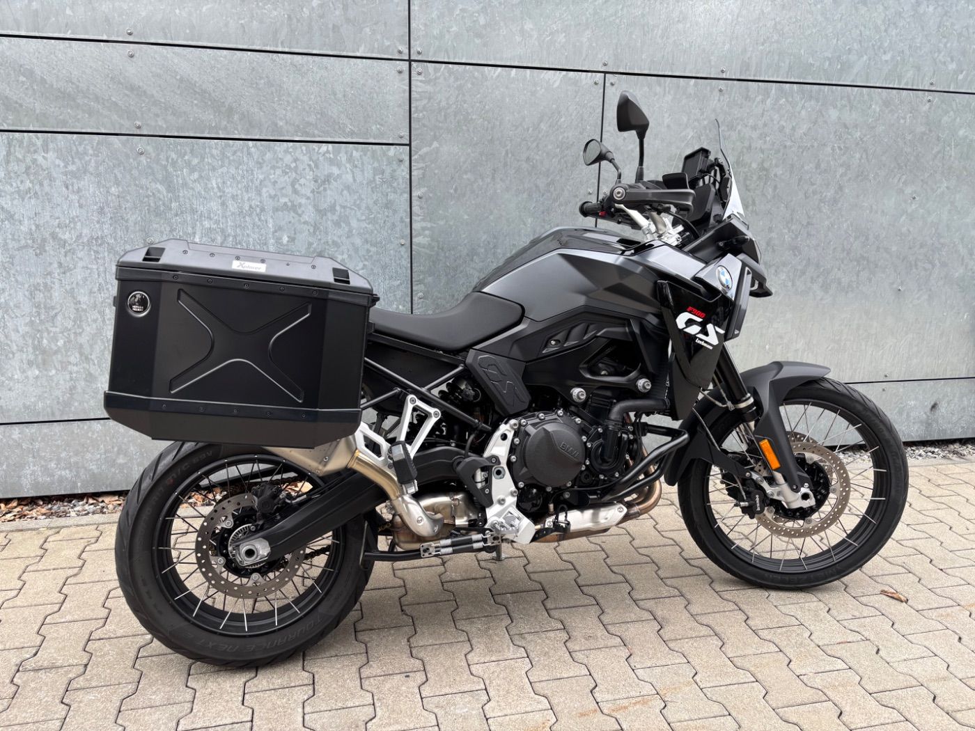 Fahrzeugabbildung BMW F 900 GS mit Kofferset