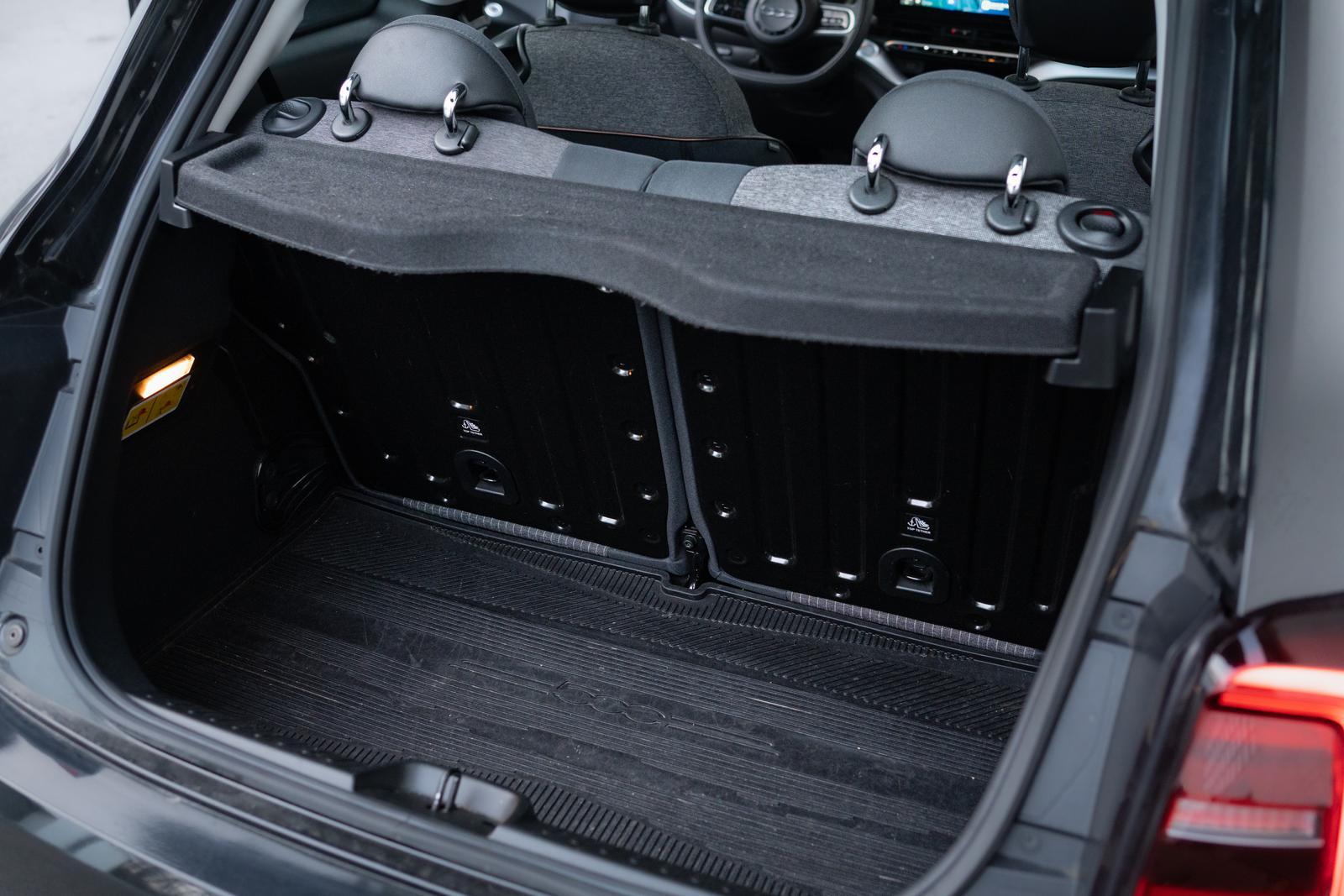 Fiat 500e Icon Skydome LED 360' CarPlay Totwinkel 17"