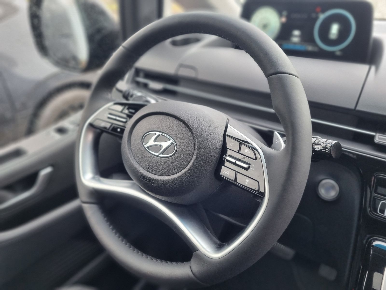 Fahrzeugabbildung Hyundai Staria 2.2 CRDi PRIME 9-Sitzer 2WD PANO ParkP.
