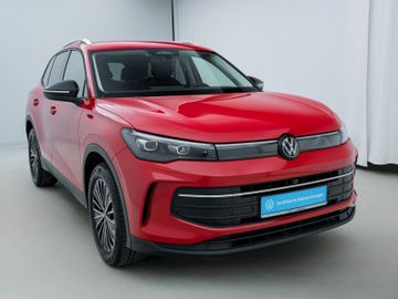 Volkswagen Tiguan - 4