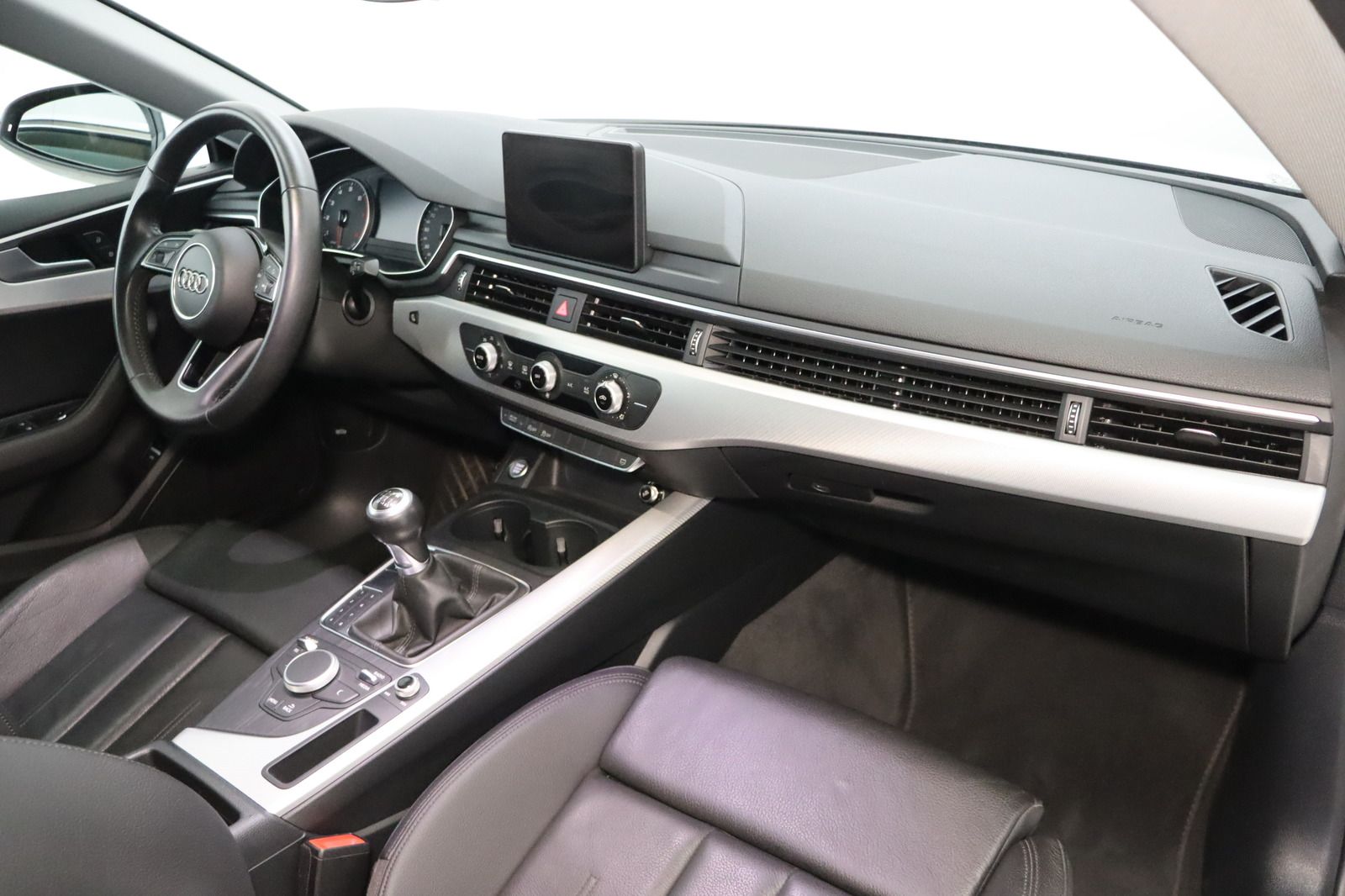 Fahrzeugabbildung Audi A5 Sportback 40 TFSI * LED * Navi * Keyless