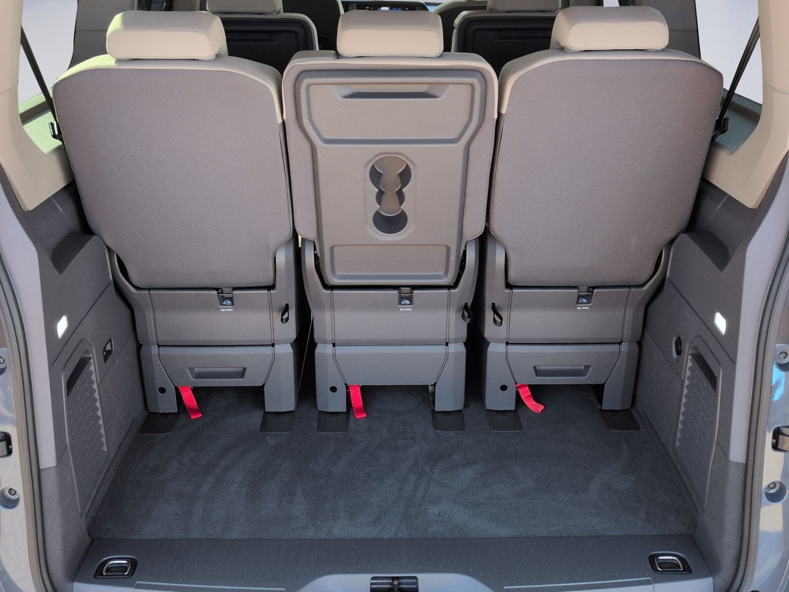 T7 Multivan 2.0 TDI LÜ Klima LED Navi Alu