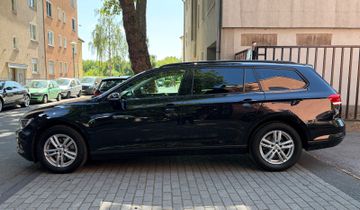 Volkswagen Passat Variant - 9