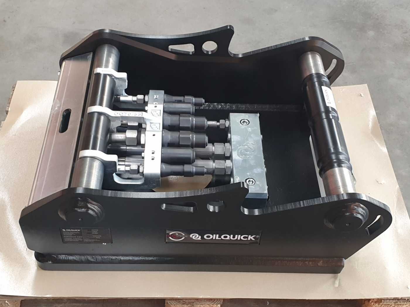 Fahrzeugabbildung Andere OilQuick OQ70/55 Adapterplatte für Westtech NEU