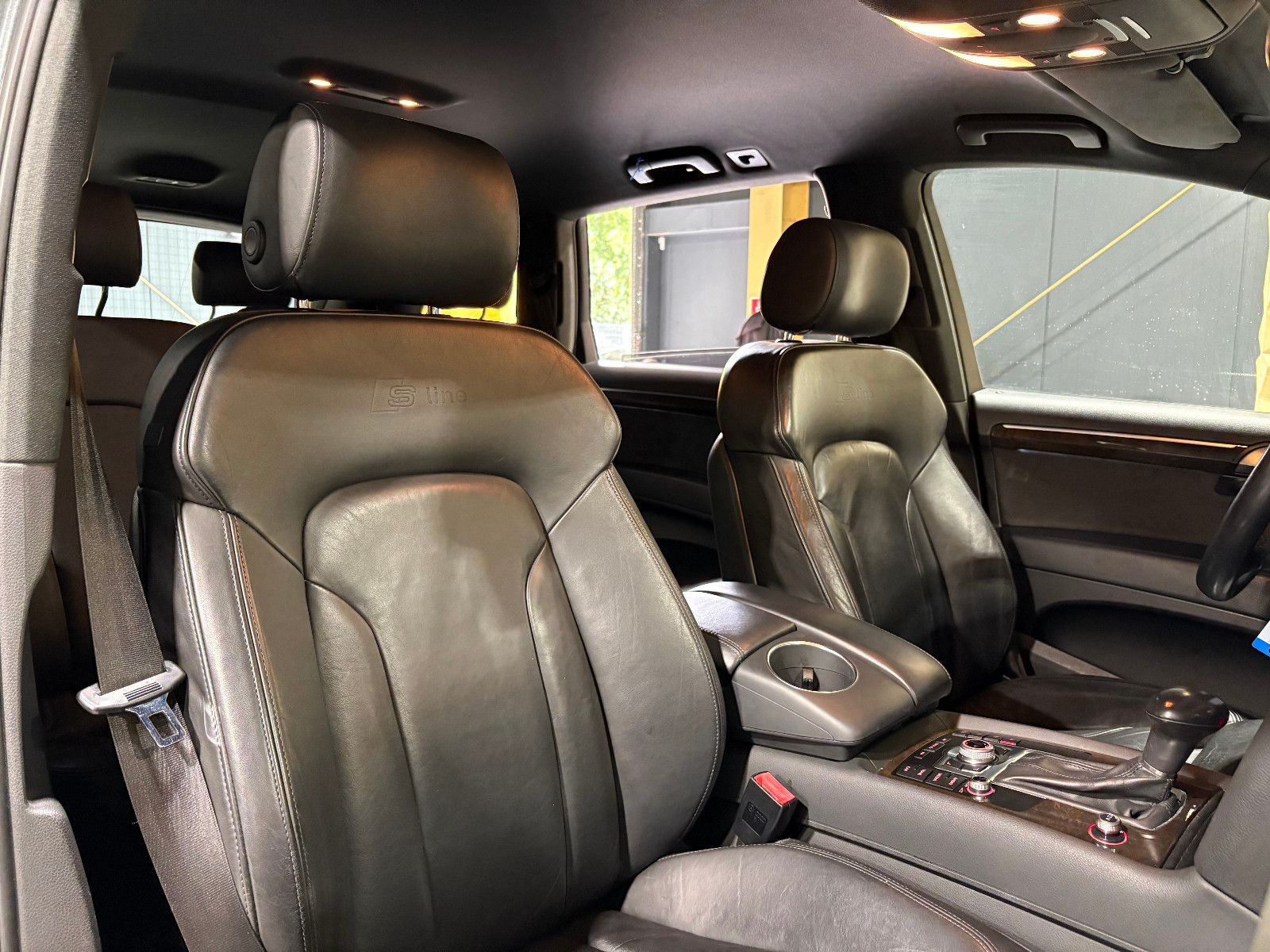 Fahrzeugabbildung Audi Q7 3.0 TDI quattro/S-LINE/MEMORY/XENON/7-SITZ/V6