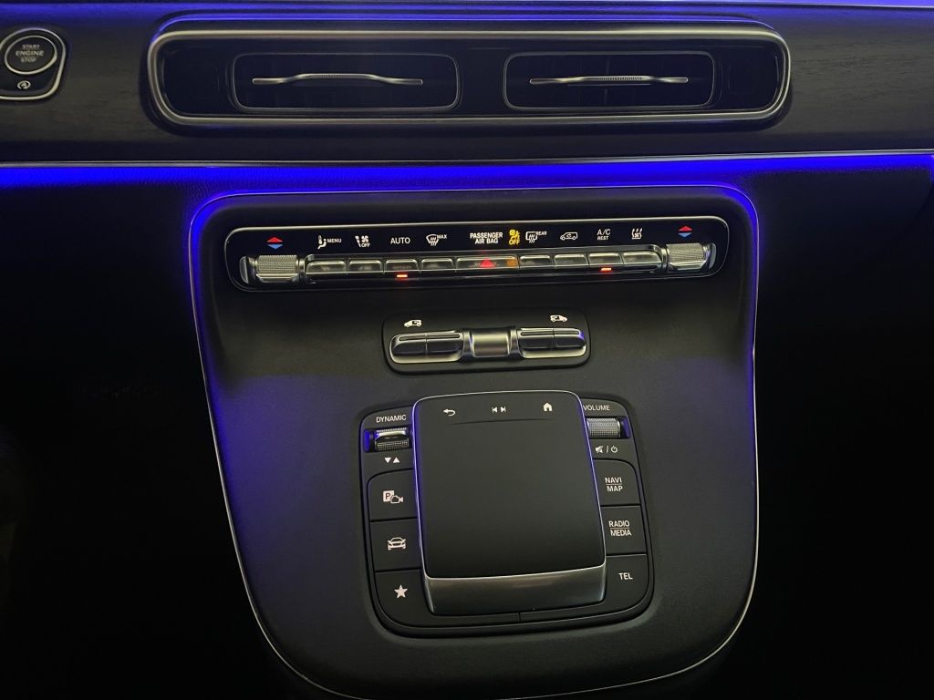 Fahrzeugabbildung Mercedes-Benz V 300 AVG extralang 8 Sitze Standhzg.EASY-PACK