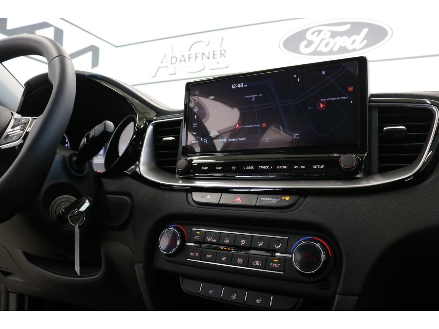 Fahrzeugabbildung Kia Ceed_sw Spirit 1.5 Alu JBL Sound Navi ACC LED