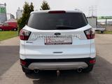 Ford Kuga Titanium 4X4 Allrad Navi Leder LEDs Kamera - Ford Kuga Titanium mit Diesel-Antrieb