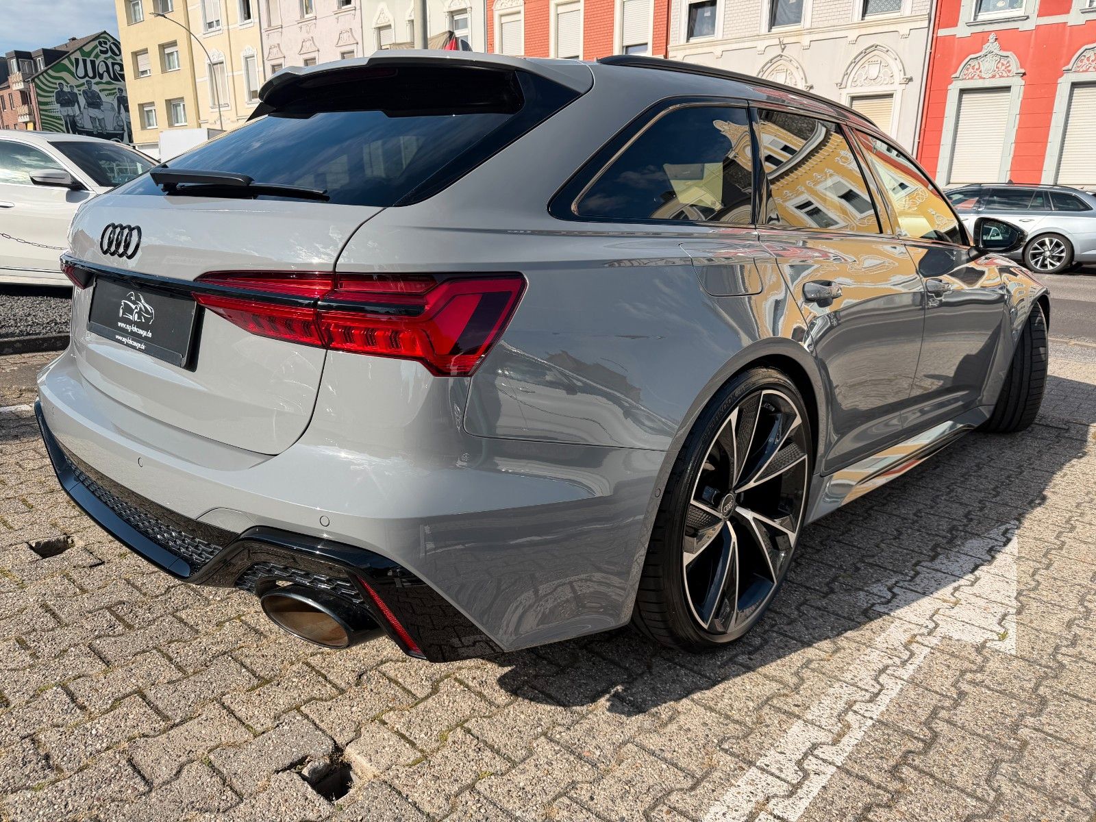 Fahrzeugabbildung Audi RS6 Avant 4.0 TFSI quattro 1-HD. RS DYNAM. NARDO