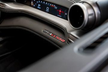 صورة مصغرة 16 لـ 2017 Ferrari GTC4LUSSO