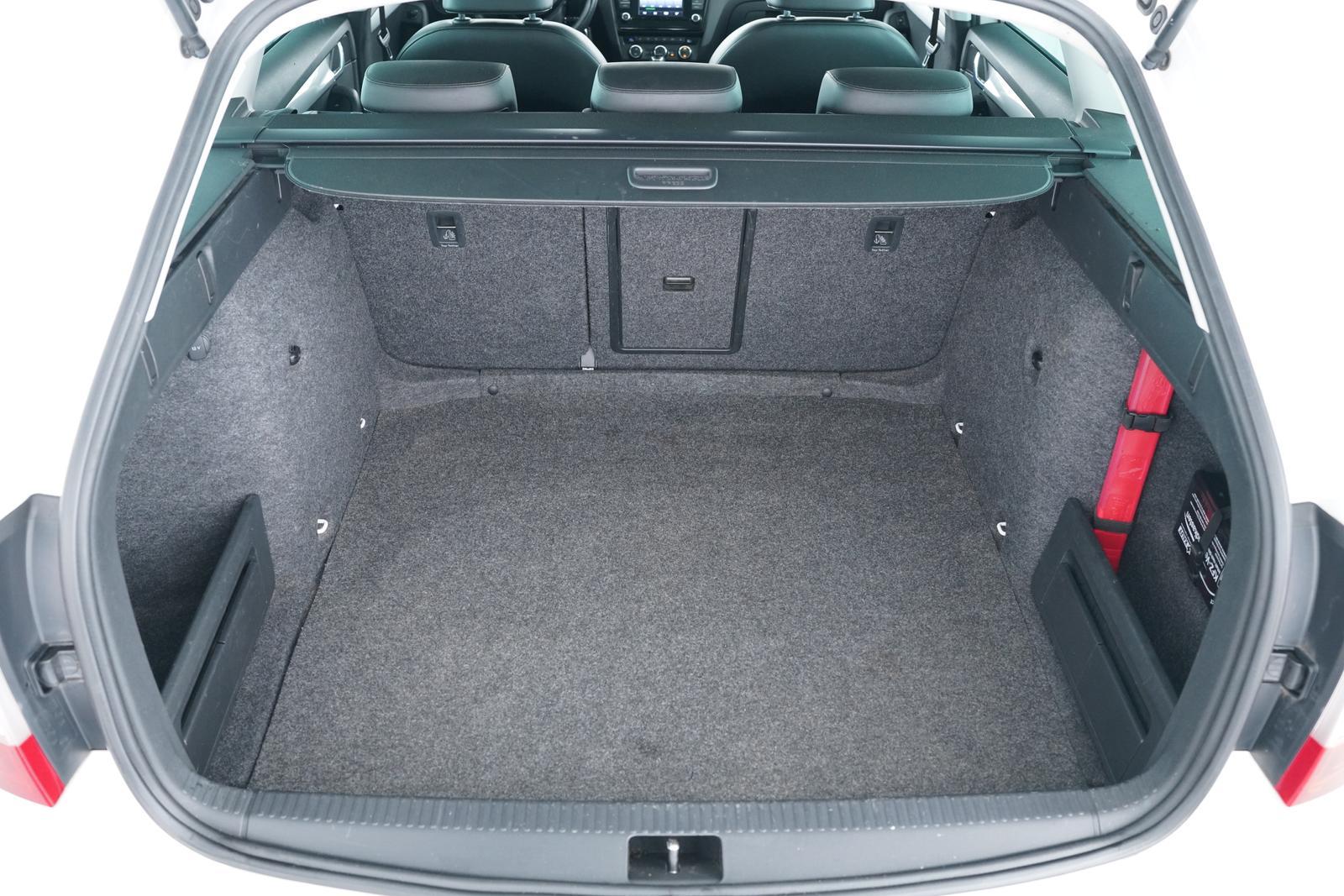 Skoda OCTAVIA ELEGANCE COMBI 1.4 TSI