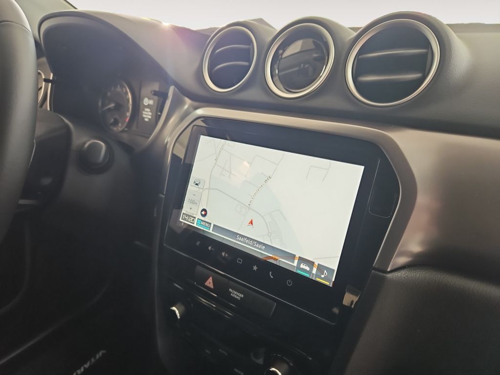Fahrzeugabbildung Suzuki Vitara 1.4 Comfort LED Navi Sitzheizung DAB+PDC
