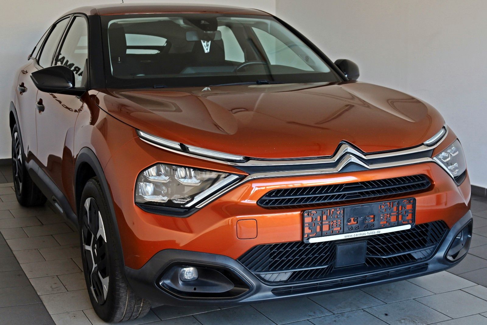 Fahrzeugabbildung Citroën C4 Lim. Feel App Connect,PDC,8 fach bereift