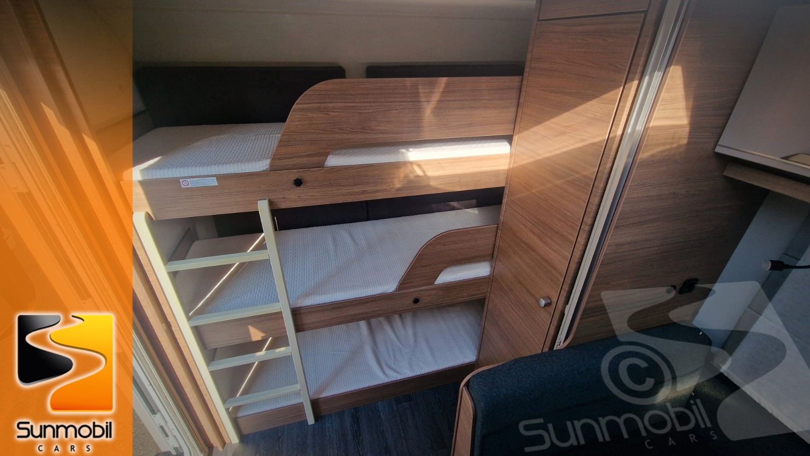 Fahrzeugabbildung Knaus Sport 540 FDK 1.800kg 3fach-Stockbett Plus-Paket