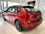 Ford Focus 1,6 Fun X/Klima/5-Türer/Tüv Neu - Ford Focus aus 2007 mit Benzin-Antrieb: Limousine