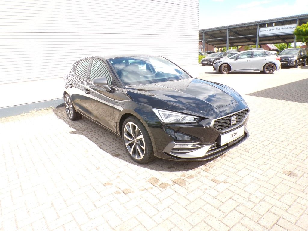 Fahrzeugabbildung SEAT Leon 1.5 eTSI DSG FR