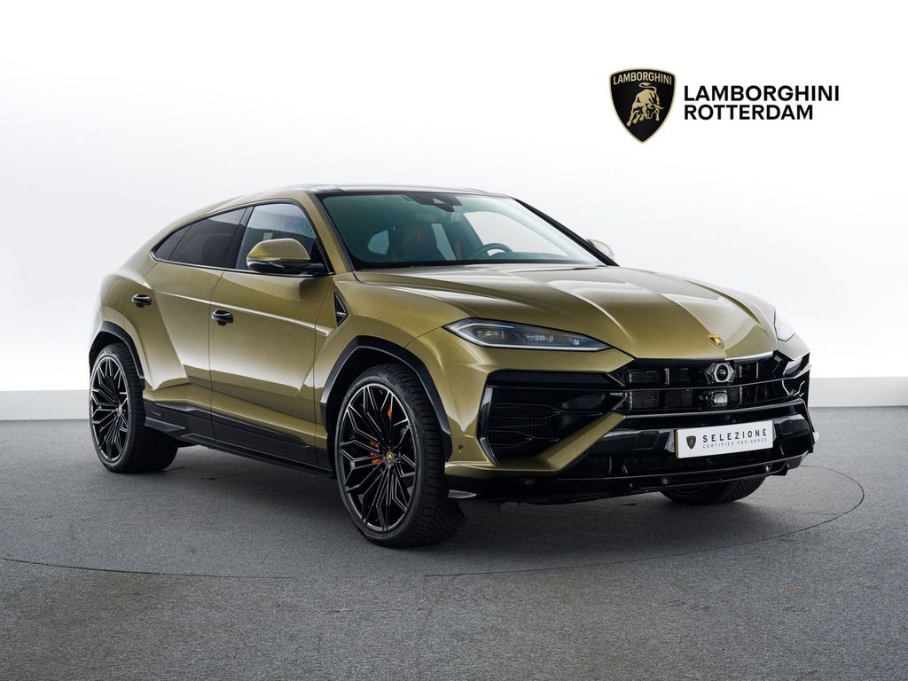 Lamborghini Urus — hlavná fotografia