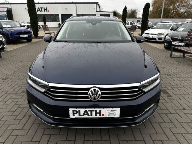 Volkswagen Passat Variant  Highline BMT / Volldigital