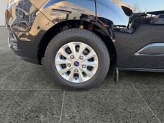 Fahrzeugabbildung Ford Transit Custom L2 Navi Sitzh Klima 2xTür AHK 1.H