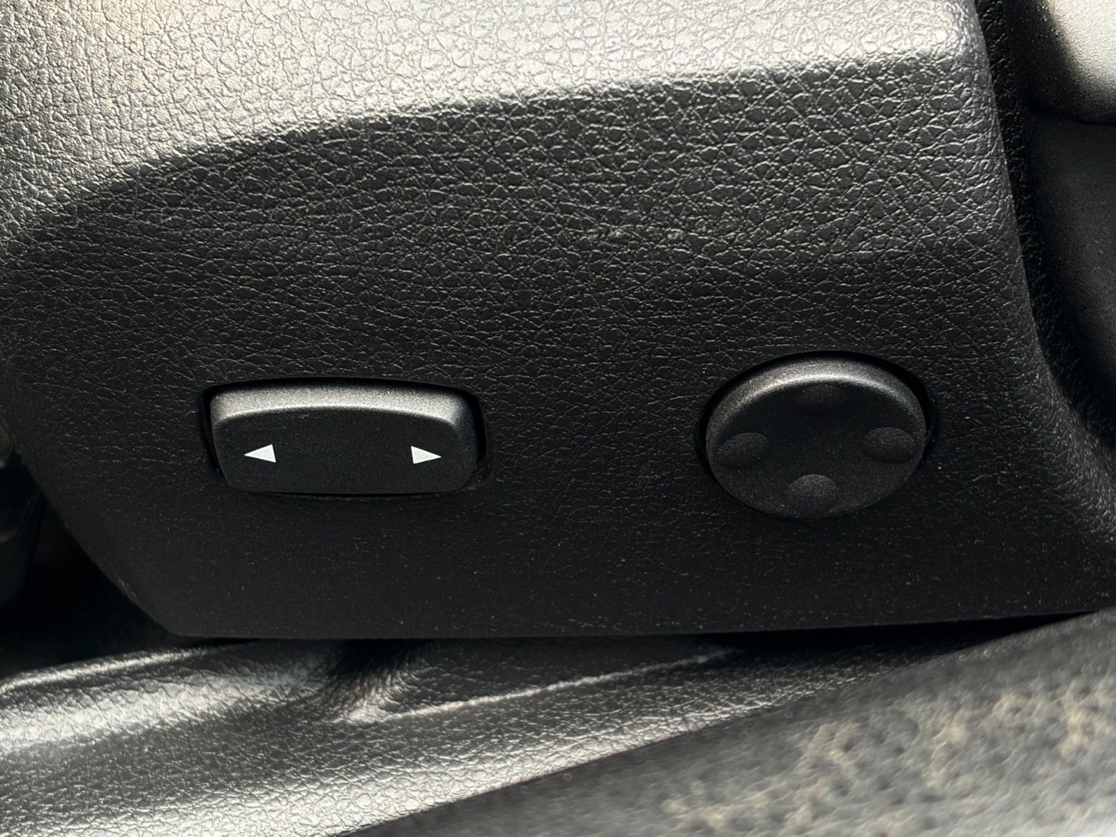Fahrzeugabbildung BMW 420i  Coupe Sport Line Leder Tempomat HiFi SHZ